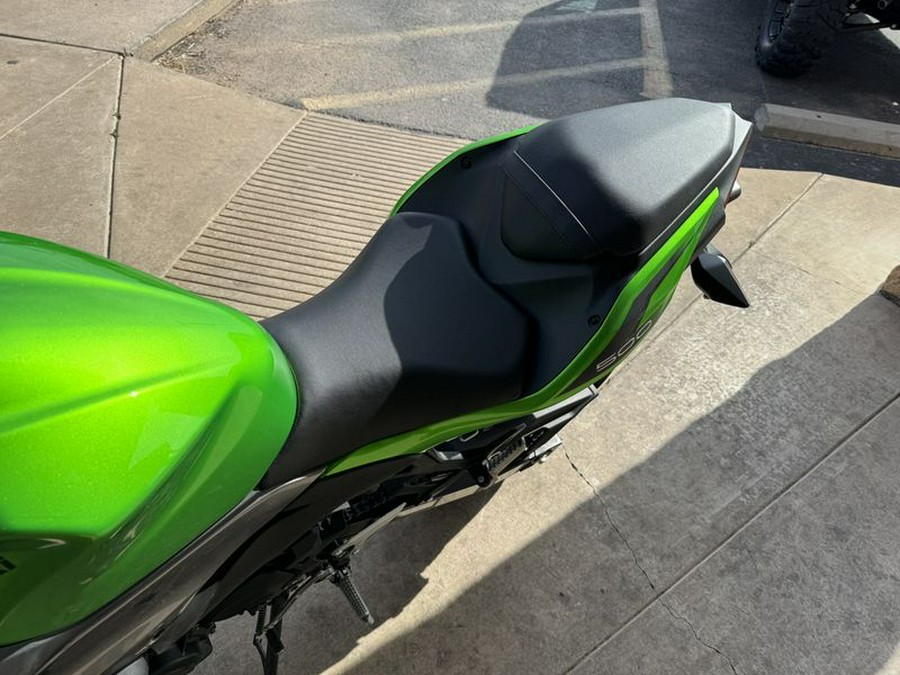 New 2024 KAWASAKI Z500 ABS CANDY LIME GREEN METALLIC FLAT SPARK BLACK METALLIC GRAPHITE GRAY