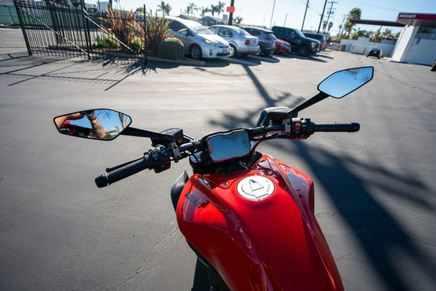 2025 Ducati Diavel V4 Ducati Red V4