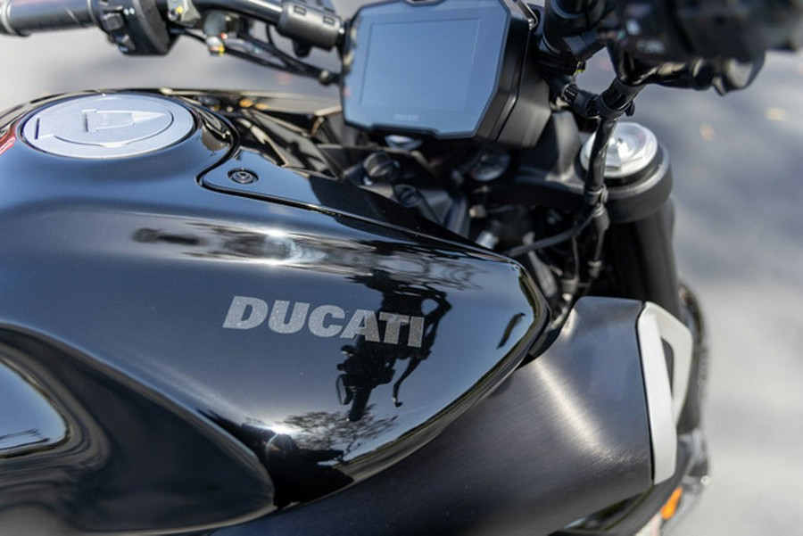 2025 Ducati DIAVEL V4