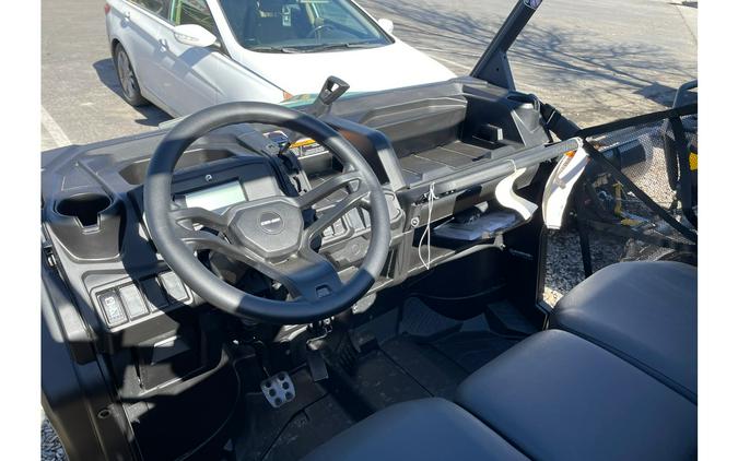 2025 Can-Am DEFENDER DPS HD7 - *DEMO B*