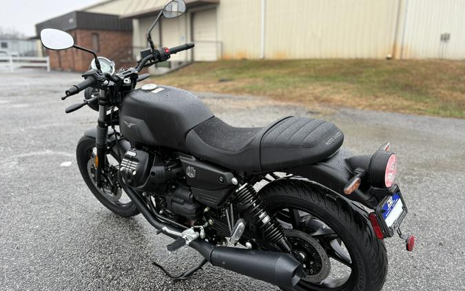 2026 Moto Guzzi V7 Stone