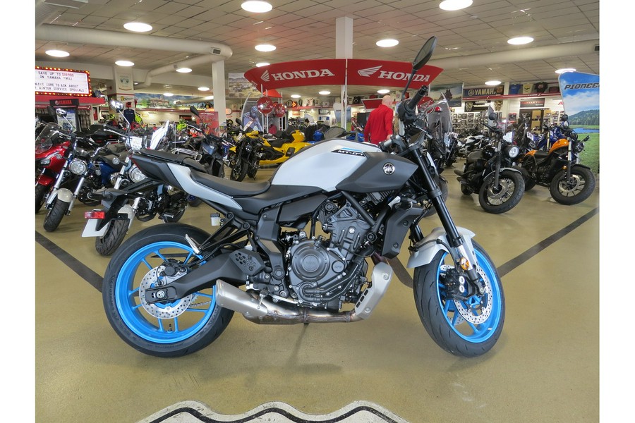 2025 Yamaha MT 07