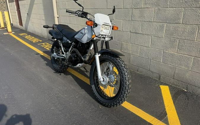 2027 Yamaha TW 200