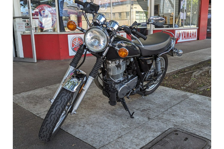 2015 Yamaha SR400 CA