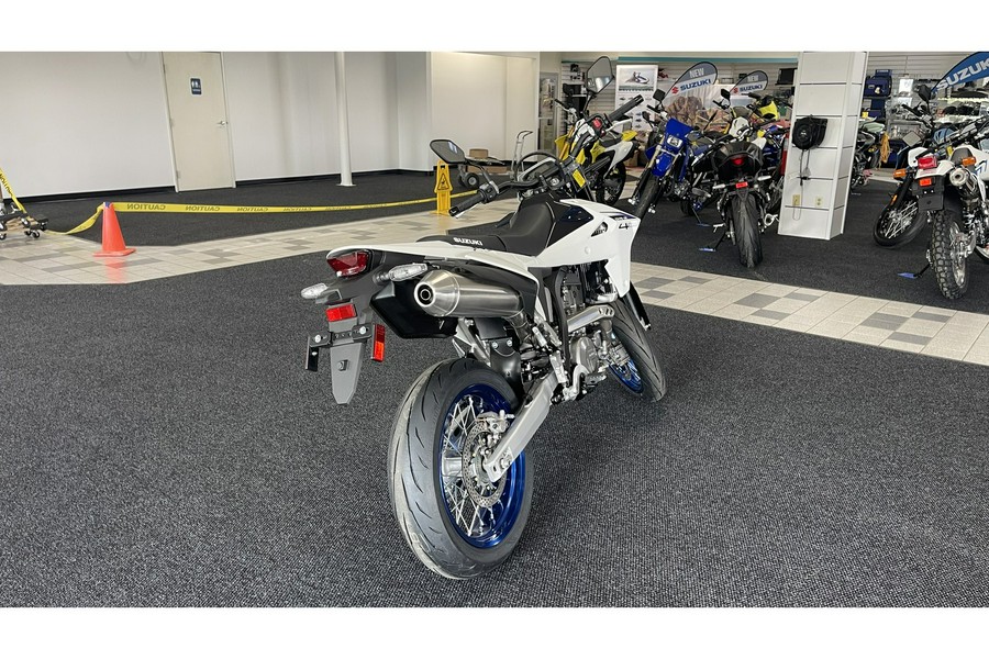 2025 Suzuki DR-Z400SMM5