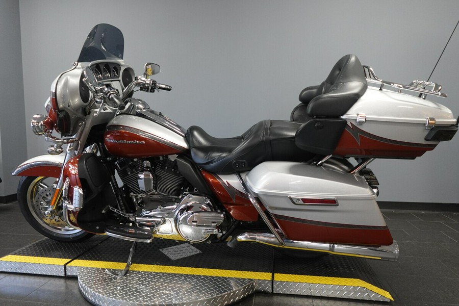 2014 Harley-Davidson CVO Electra Glide Ultra Limited