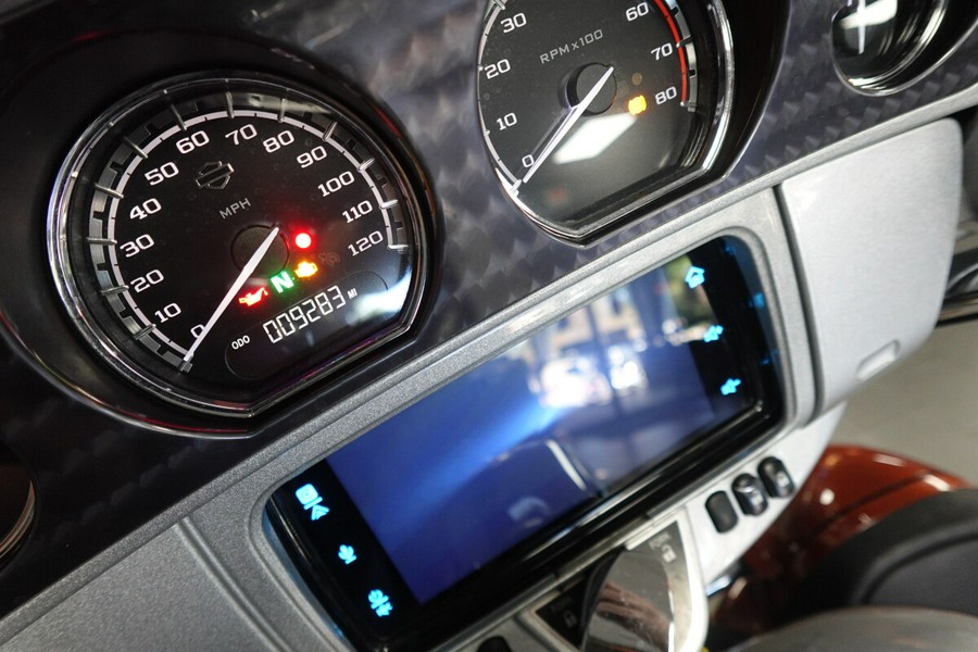 2014 Harley-Davidson CVO Electra Glide Ultra Limited