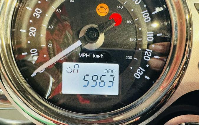 2019 Triumph Bonneville T100 New England White Intense Orange