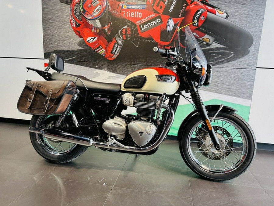 2019 Triumph Bonneville T100 New England White Intense Orange