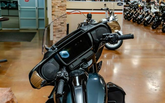 2025 Harley-Davidson Street Glide Ultra Grand American Touring FLHXU
