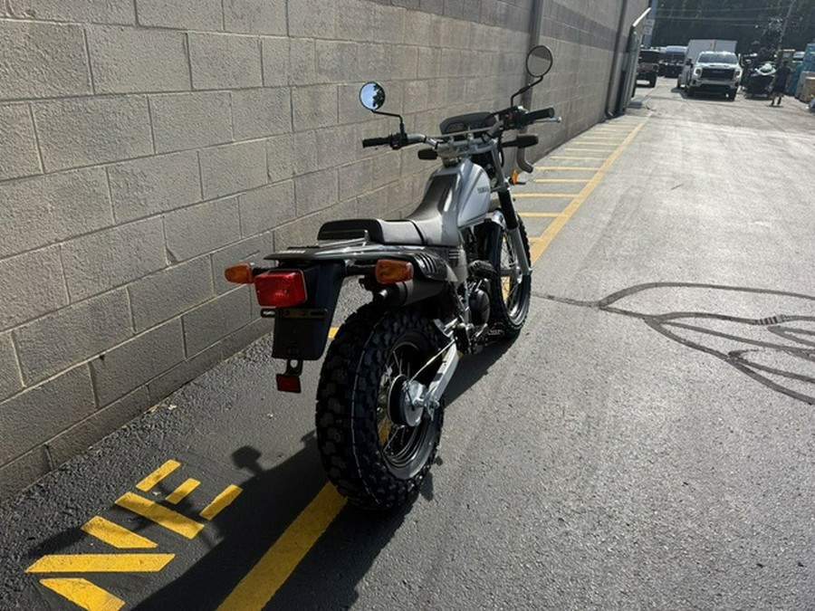 2027 Yamaha TW 200
