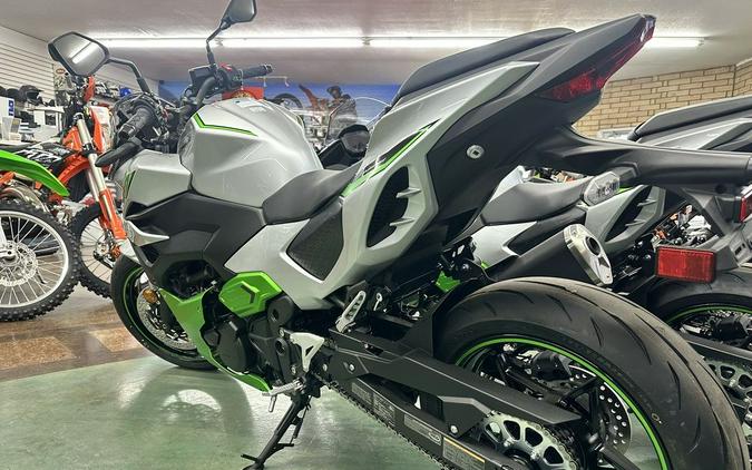 2024 Kawasaki Z7 Hybrid ABS