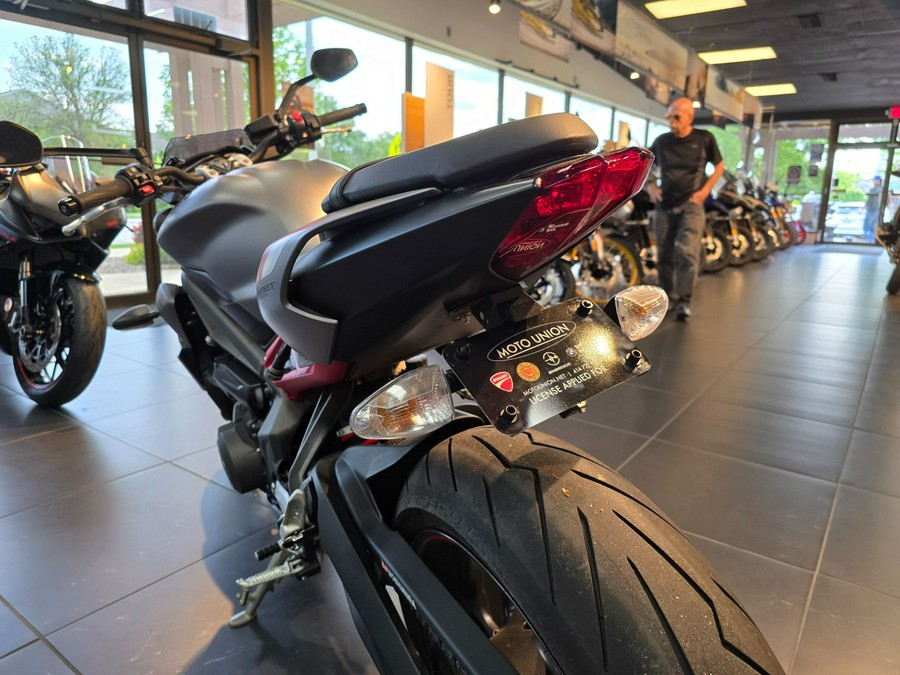 2021 Triumph Street Triple R