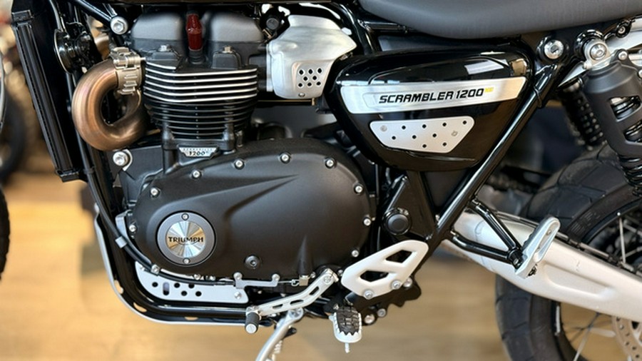 2025 Triumph Scrambler 1200 XE Icon Edition