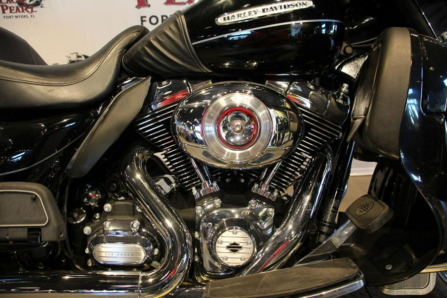 2013 Harley-Davidson® FLHTK BLACK