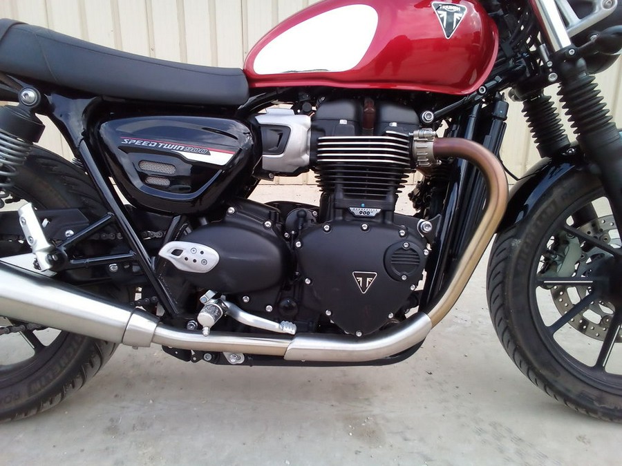 2023 Triumph Speed Twin 900 Chrome Edition