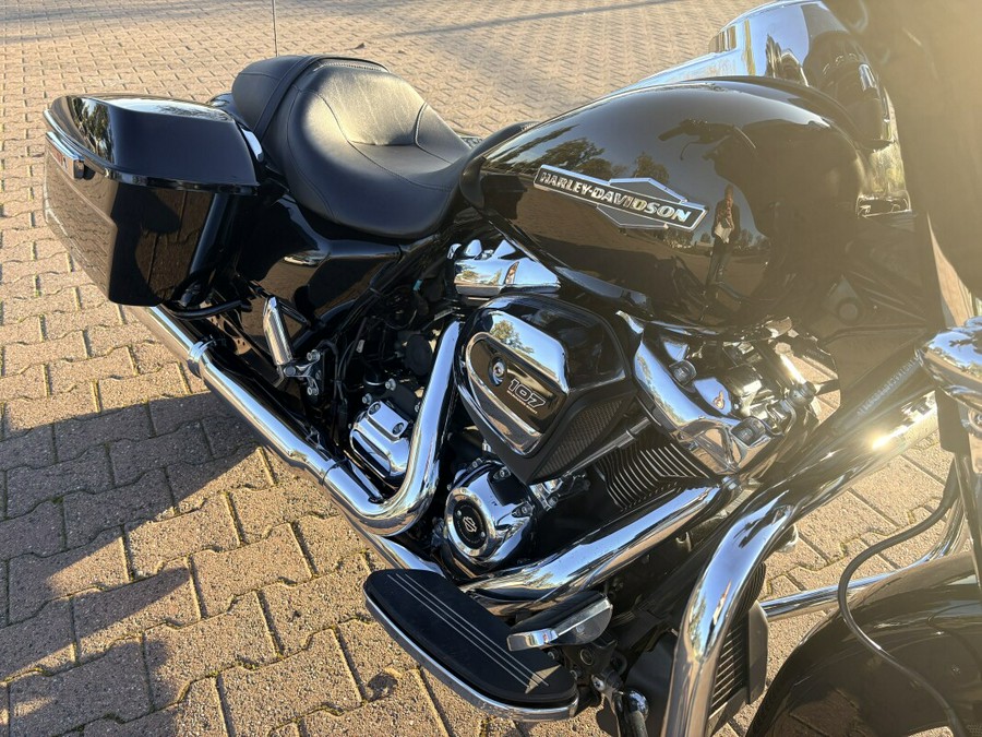 FLHX 2023 Street Glide®