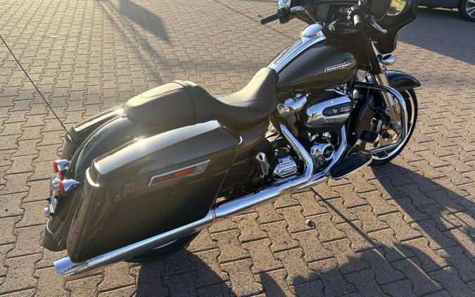 FLHX 2023 Street Glide®