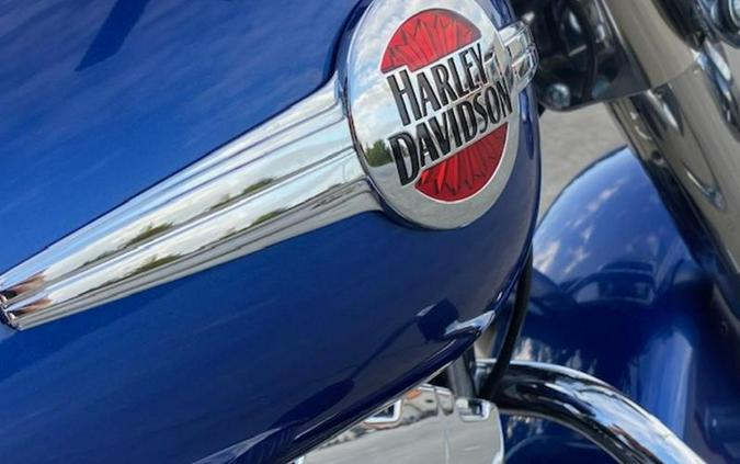 2017 Harley-Davidson® FLSTC - Heritage Softail® Classic