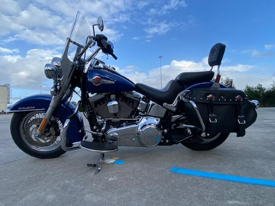 2017 Harley-Davidson® FLSTC - Heritage Softail® Classic