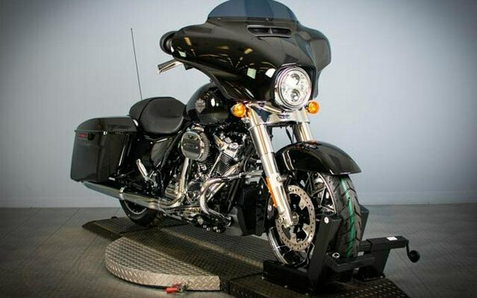 2023 Harley-Davidson Street Glide Special