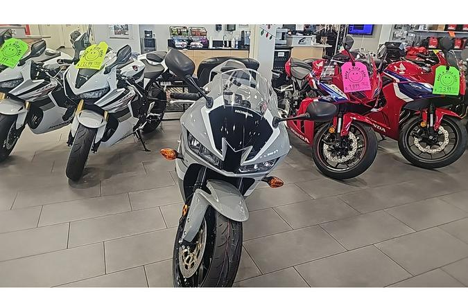 2026 CBR600RR - Honda