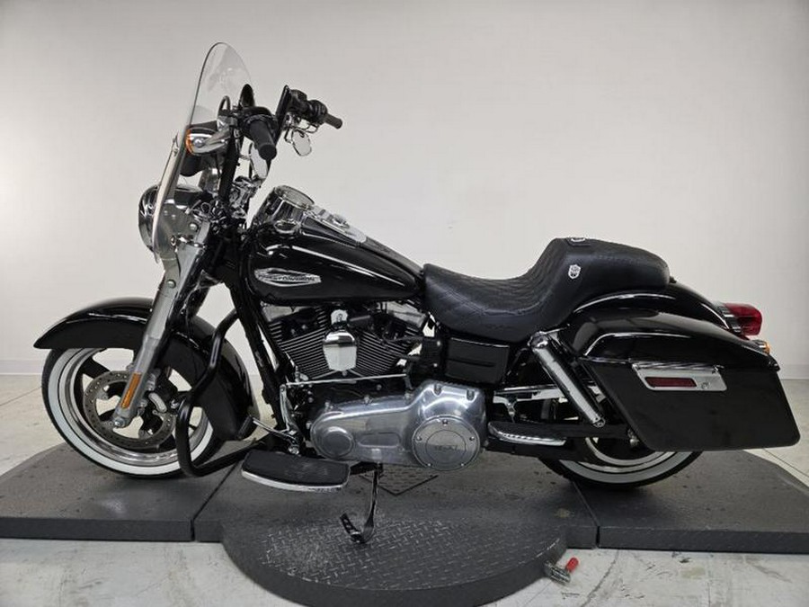 2013 Harley-Davidson® FLD - Dyna® Switchback™