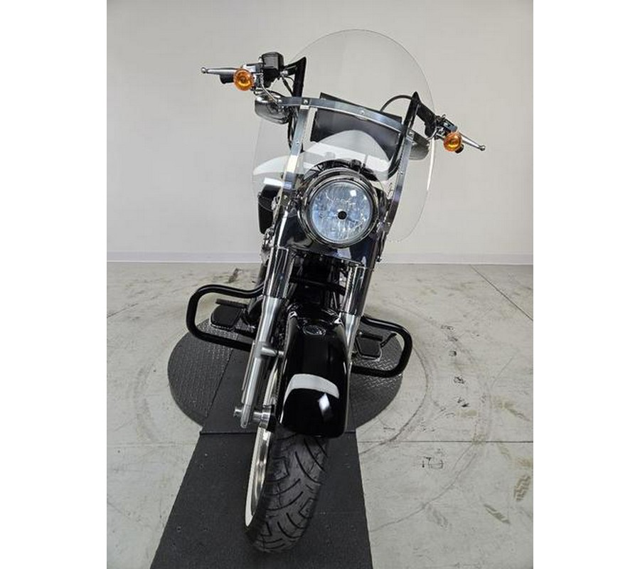 2013 Harley-Davidson® FLD - Dyna® Switchback™