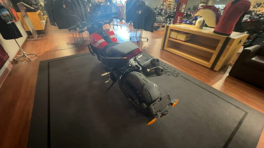 2024 Indian Motorcycle® FTR Indy Red/Black