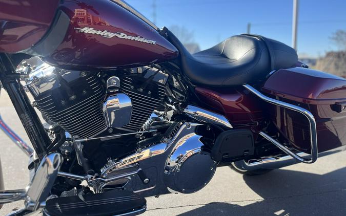 2016 Harley-Davidson® Road Glide® Special FLTRXS Velocity Red Sunglo