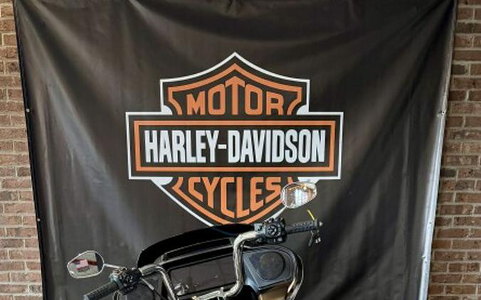 2026 Harley-Davidson Road Glide Dark Billiard Gray Chrome Trim