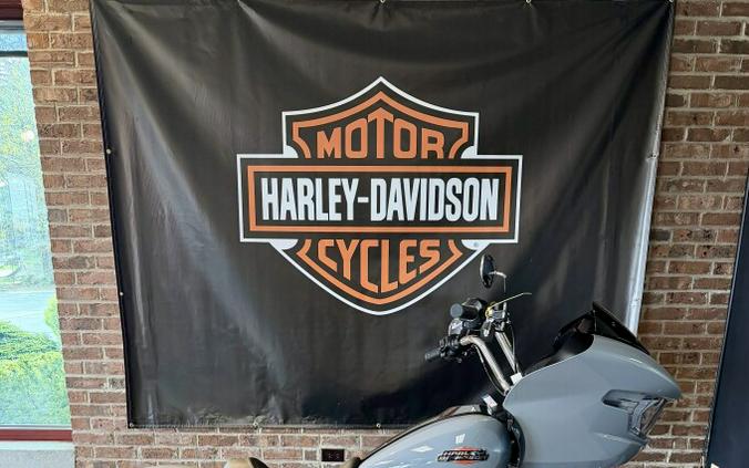2026 Harley-Davidson Road Glide Dark Billiard Gray Chrome Trim