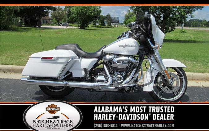 2017 Harley-Davidson® FLHXS - Street Glide® Special