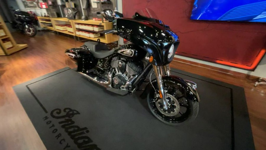 2024 Indian Motorcycle® Chieftain® Black Metallic