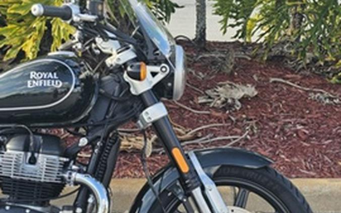 2024 Royal Enfield Super Meteor 650 Astral Green 650