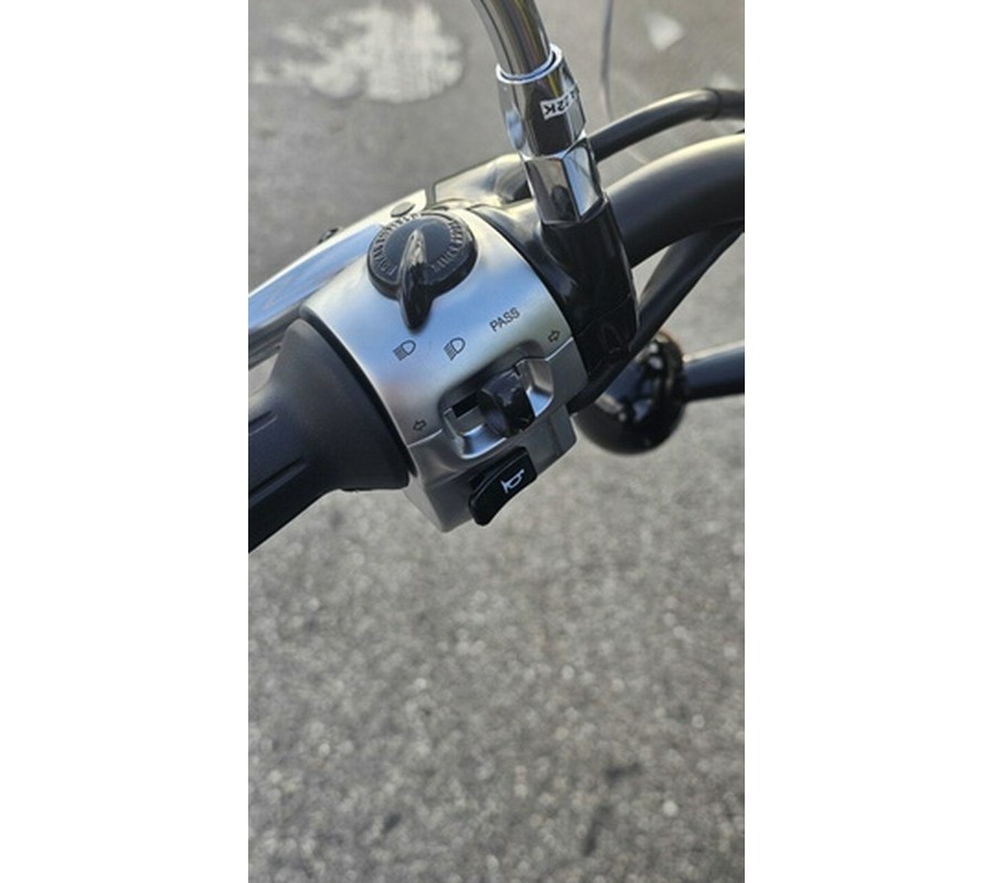 2024 Royal Enfield Super Meteor 650 Astral Green 650