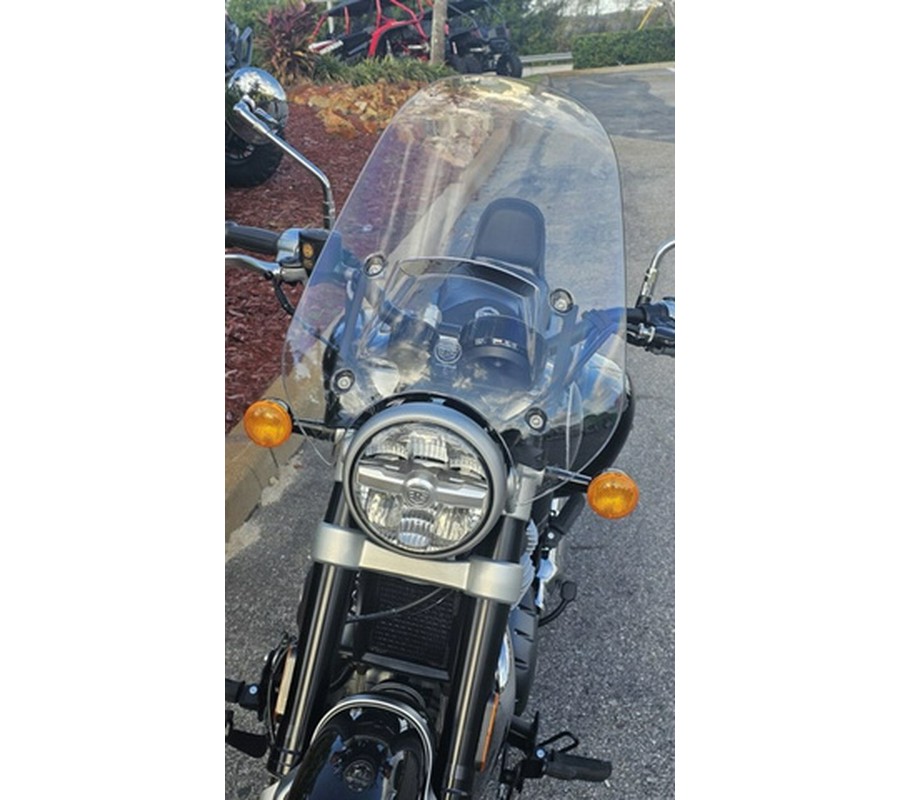 2024 Royal Enfield Super Meteor 650 Astral Green 650