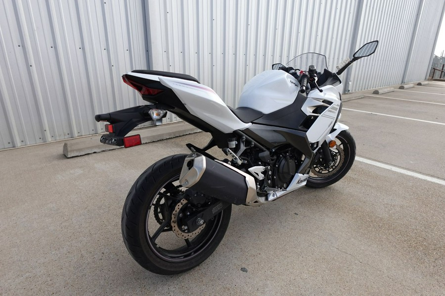 2023 Kawasaki Ninja 400