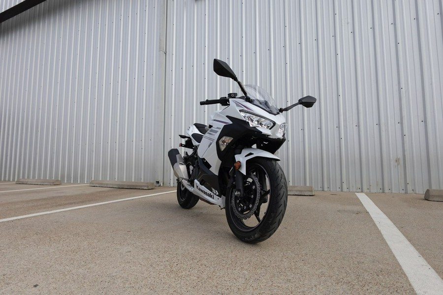 2023 Kawasaki Ninja 400