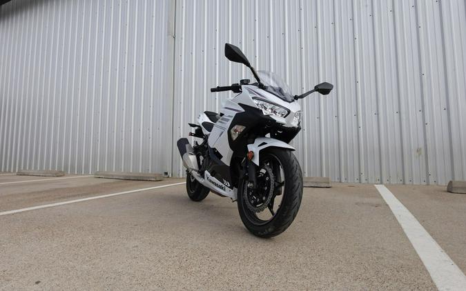 2023 Kawasaki Ninja 400