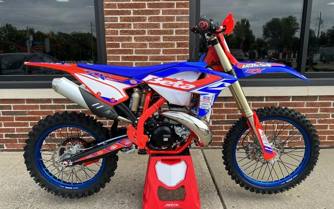 FIRST LOOK! 2024 BETA 300RX MOTOCROSS