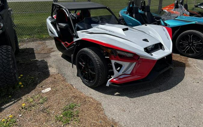 2024 Polaris Slingshot® ROUSH® Edition Manual