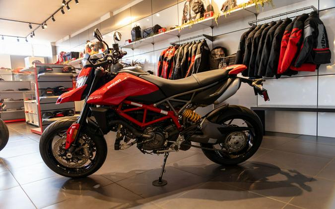 2025 Ducati HYPERMOTARD 950