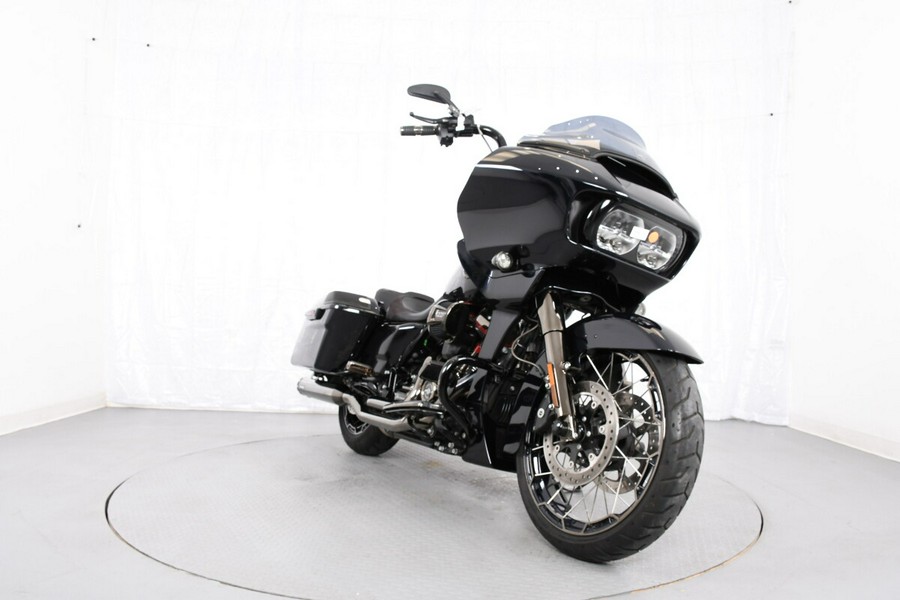 2022 Harley-Davidson® FLTRXSE CVO™ Road Glide®
