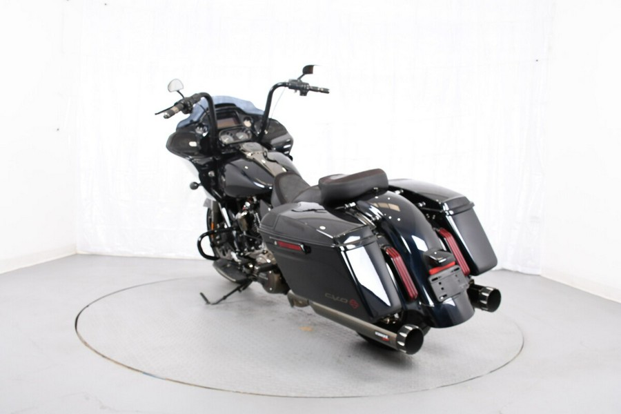 2022 Harley-Davidson® FLTRXSE CVO™ Road Glide®