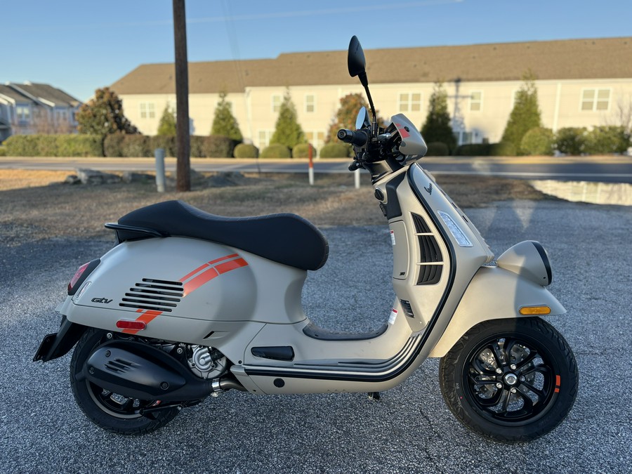 2025 Vespa GTV 310