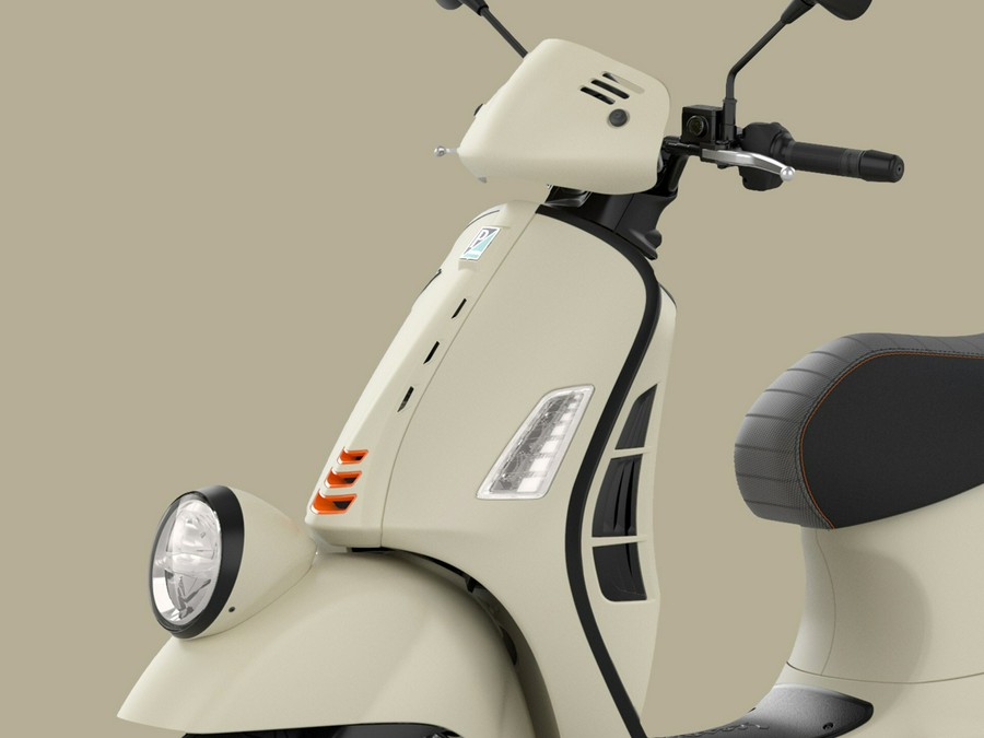 2025 Vespa GTV 310