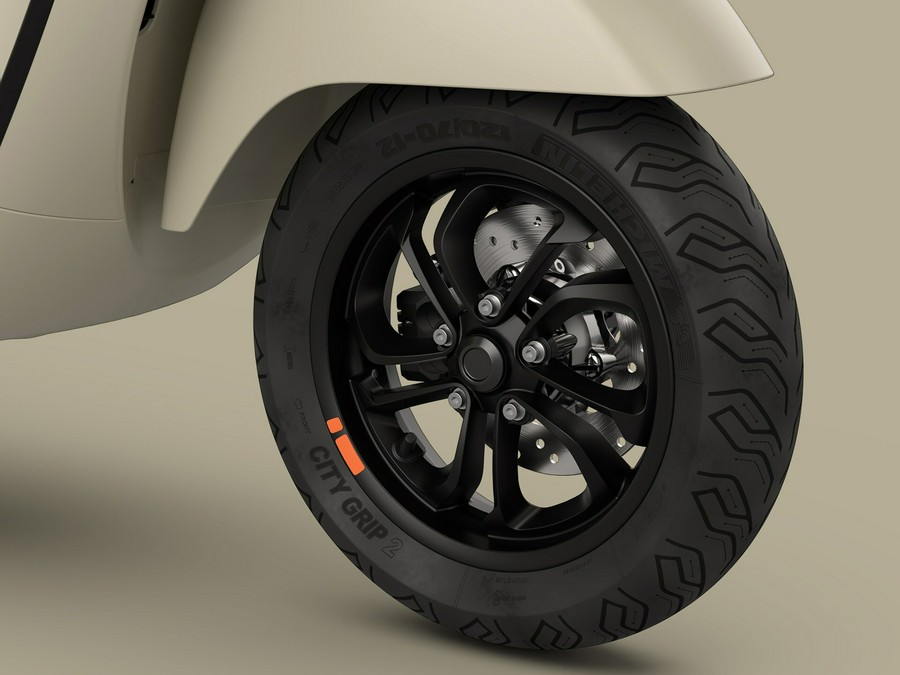 2025 Vespa GTV 310