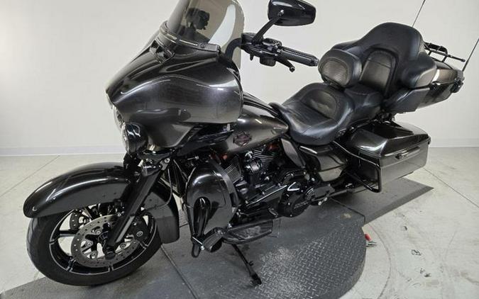 2018 Harley-Davidson® FLHTKSE - CVO™ Limited