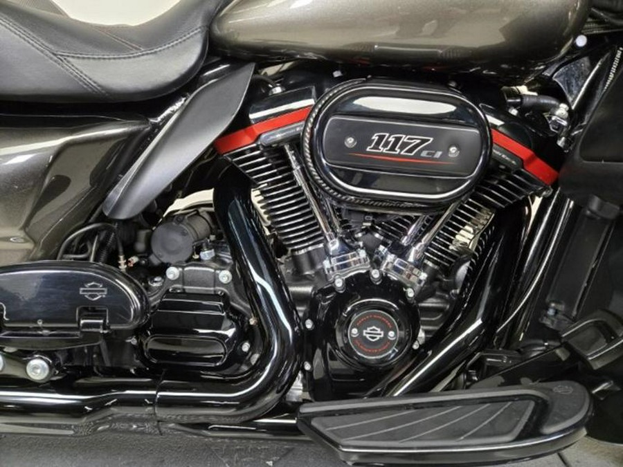 2018 Harley-Davidson® FLHTKSE - CVO™ Limited